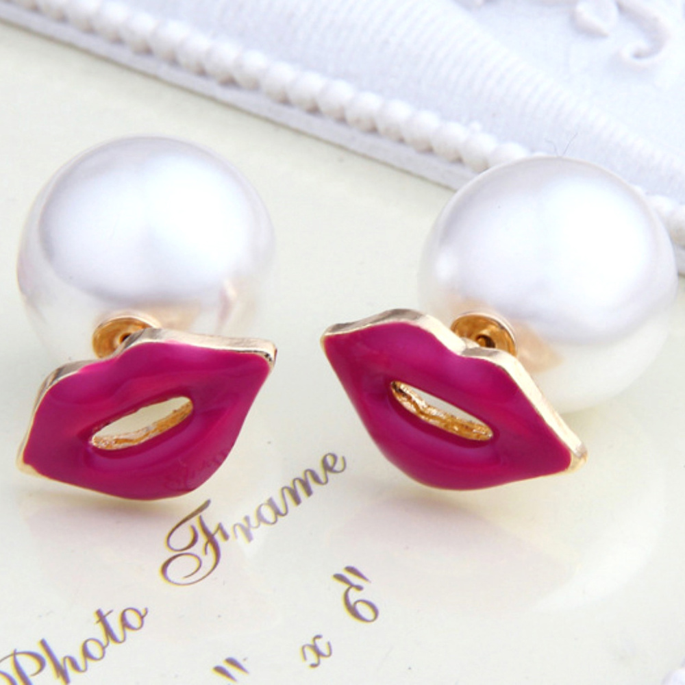Lip Earrings. - Picture 5 of 6